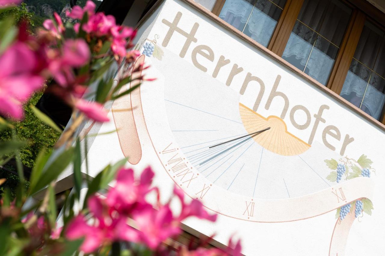 Apartments Herrnhofer Кальдаро Экстерьер фото